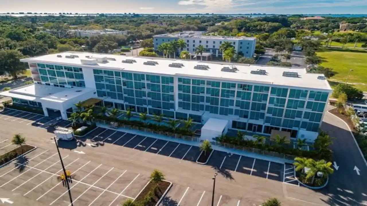 Kompose Boutique Hotel Miami Airport: Location, Amenities, and More  